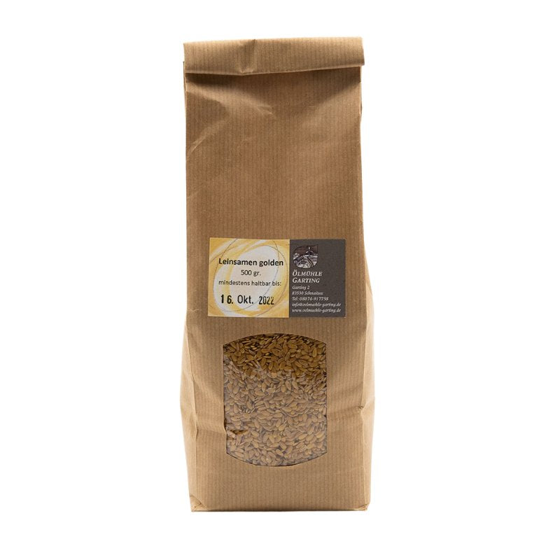 Leinsamen gold, 500g Tüte golden der Ölmühle Garting auf weißem Hintergrund