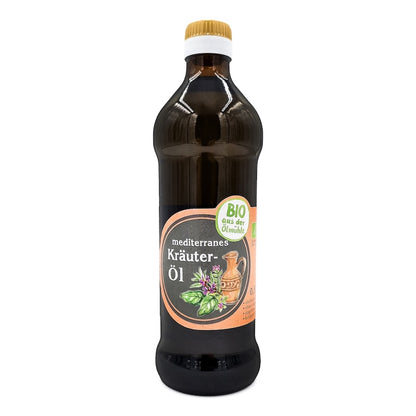Mediterranes Bio Kräuteröl nativ kaltgepresst, 500 ml in brauner Glasflasche der Ölmühle Garting auf weißem Hintergrund