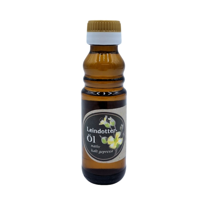 Leindotteröl nativ kaltgepresst, 100 ml in brauner Glasflasche der Ölmühle Garting auf weißem Hintergrund