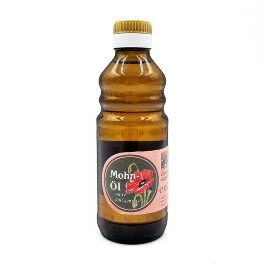 Mohnöl nativ kaltgepresst, 250 ml in brauner Glasflasche der Ölmühle Garting auf weißem Hintergrund